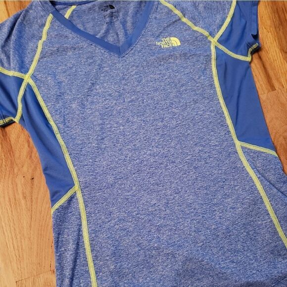The North Face Flash Dry V-neck Athletic Top - Picture 3 of 7